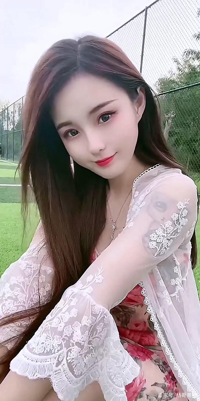 中国台湾榆林私人伴游章紫曦
