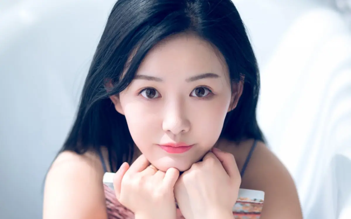 中国台湾哈尔滨私人伴游燕子
