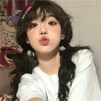 中国台湾伴游女生卞寄蕾的资料